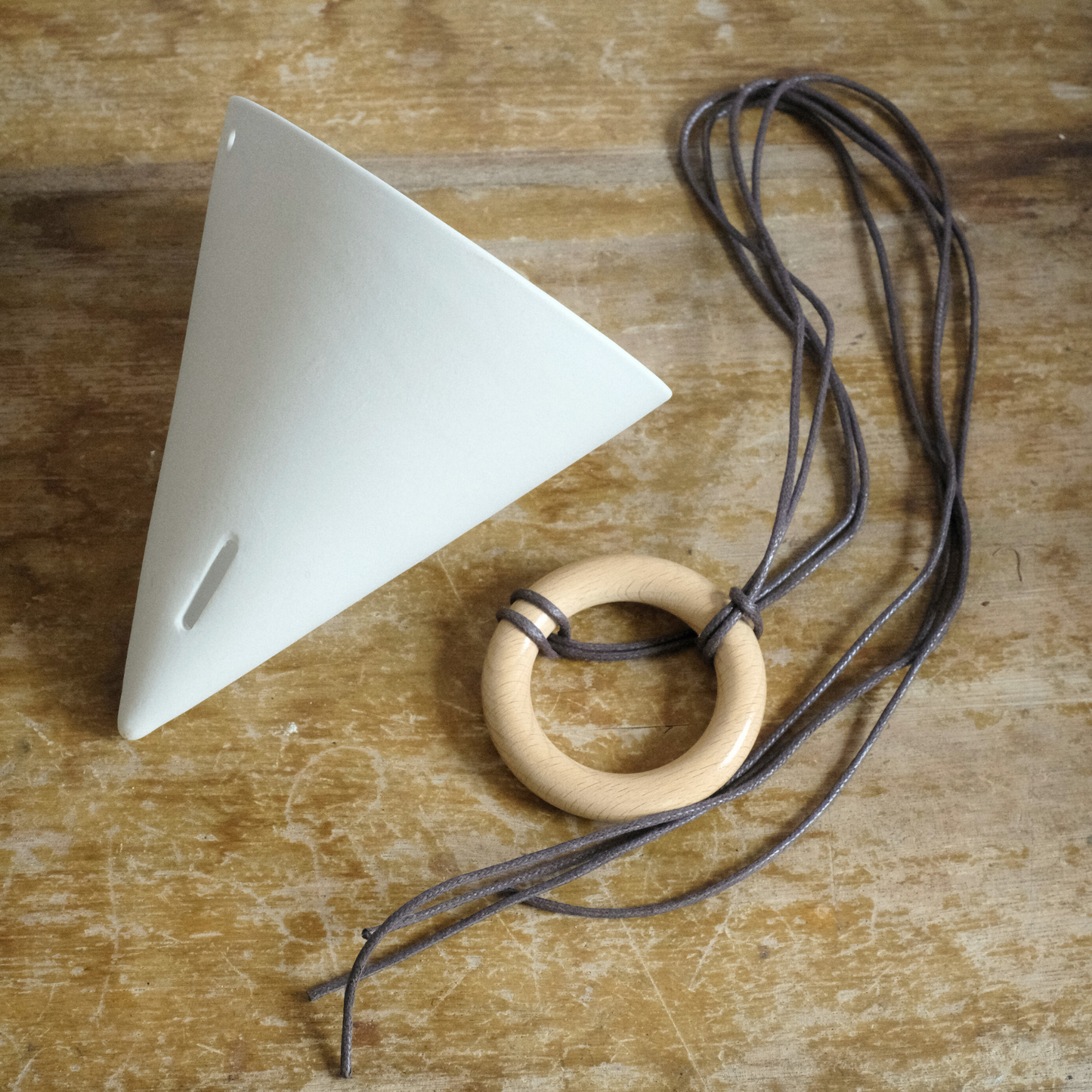 吊るす三角さん