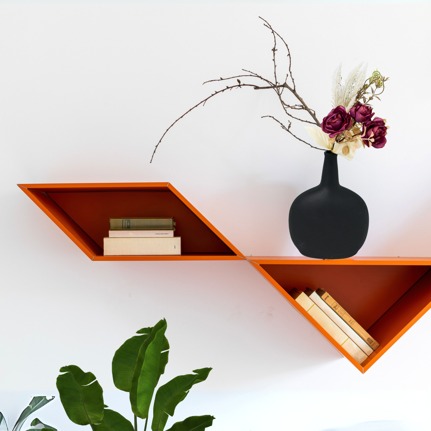 【アウトレット品】平ら型 ブラックの陶器の花瓶　Mサイズ