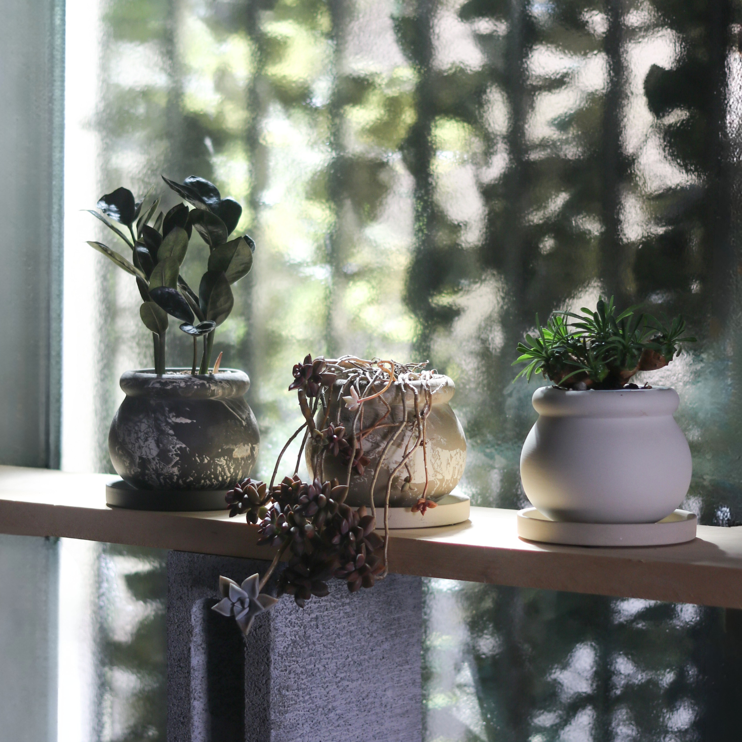 おしゃれな植木鉢 土の表情を楽しむ受け皿付き「ころん鉢」|3号〜4号 おしゃれな植木鉢 土の表情を楽しむ受け皿付き「ころん鉢」|3号〜4号