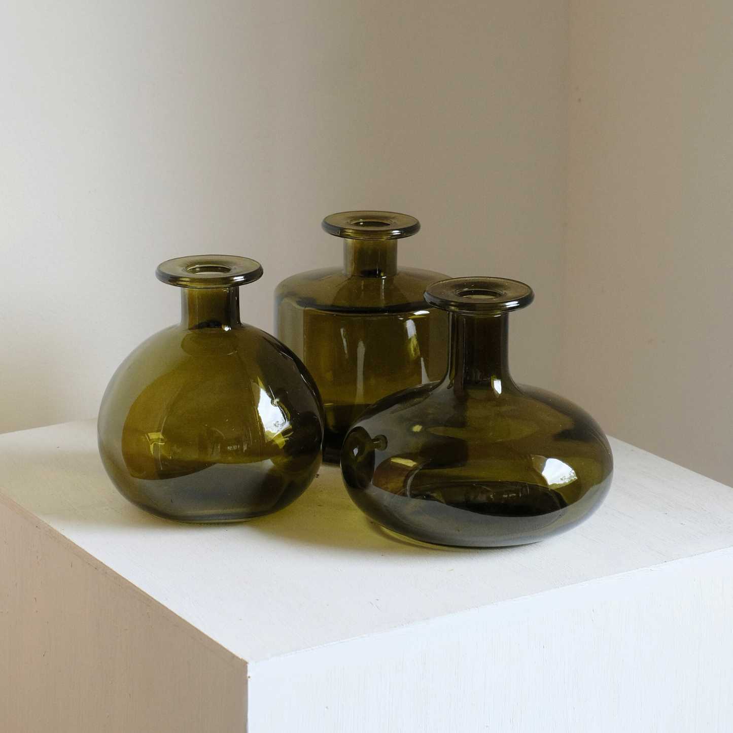 花瓶 陶器 円筒形 ブラウンとグリーン 花瓶 陶器 円筒形 ブラウンと 花瓶 陶器 円筒形 ブラウンとグリーン 花瓶 陶器 円筒形 ブラウンと