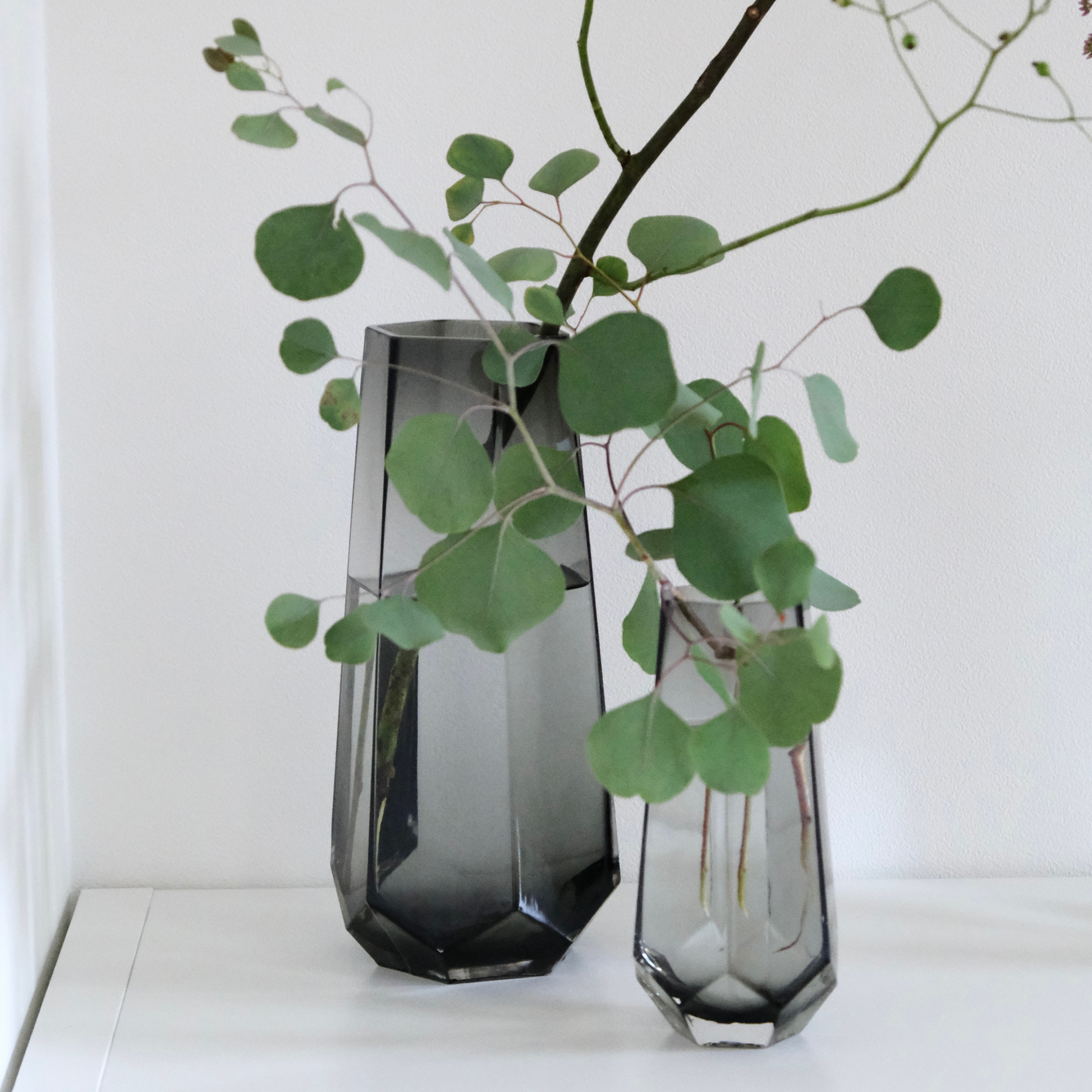 最高級クリスタル】サンルイクリスタル 花瓶 フラワーベース グリーン 最高級クリスタル】サンルイクリスタル 花瓶 フラワーベース グリーン