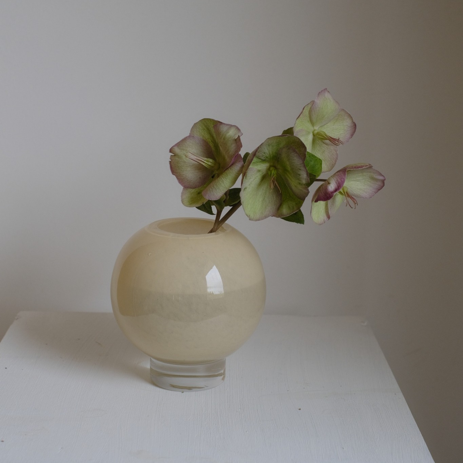 フラワーベース かわいい 通販 ガラス 花瓶 一輪挿し ミルキー フラワーベース かわいい 通販 ガラス 花瓶 一輪挿し ミルキー