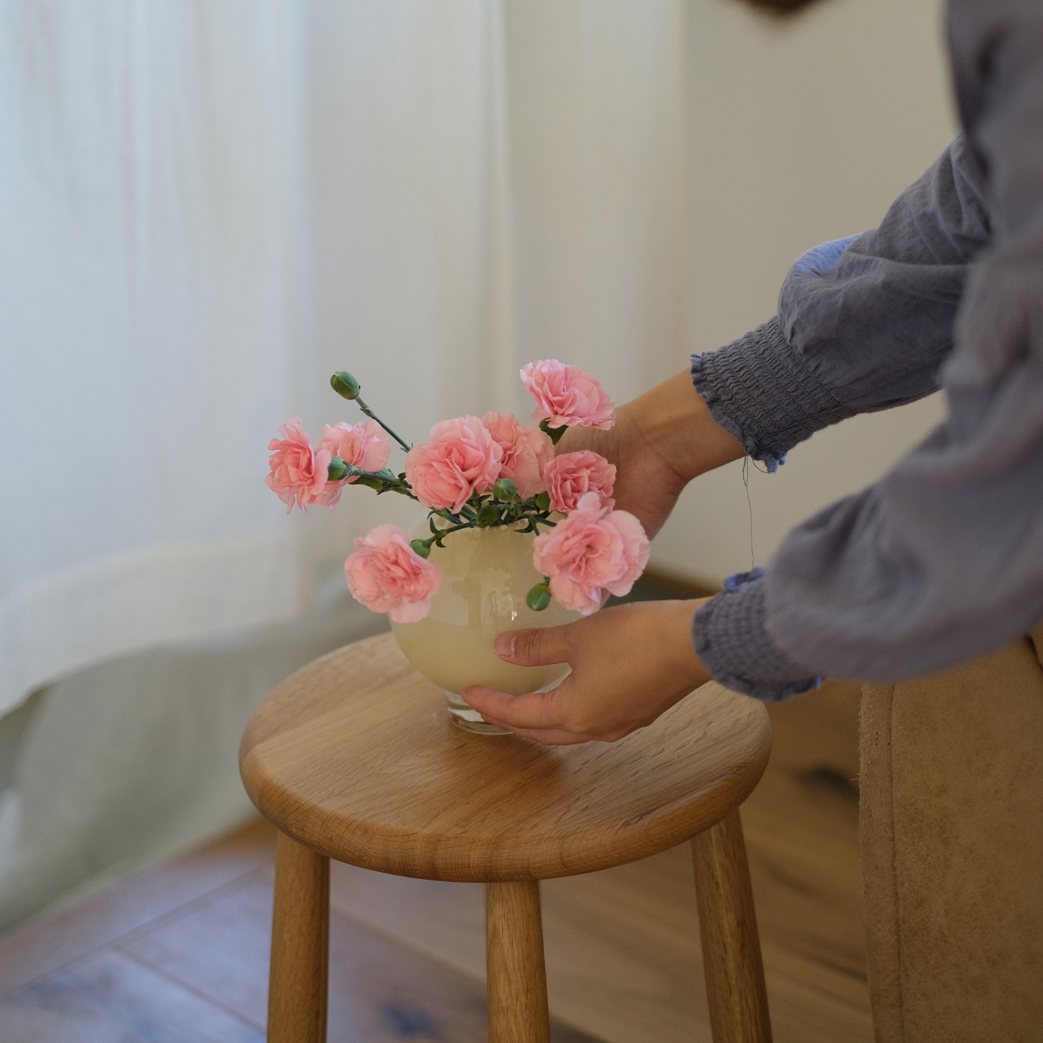 フラワーベース かわいい 通販 ガラス 花瓶 一輪挿し ミルキーカラー フラワーベース かわいい 通販 ガラス 花瓶 一輪挿し ミルキーカラー