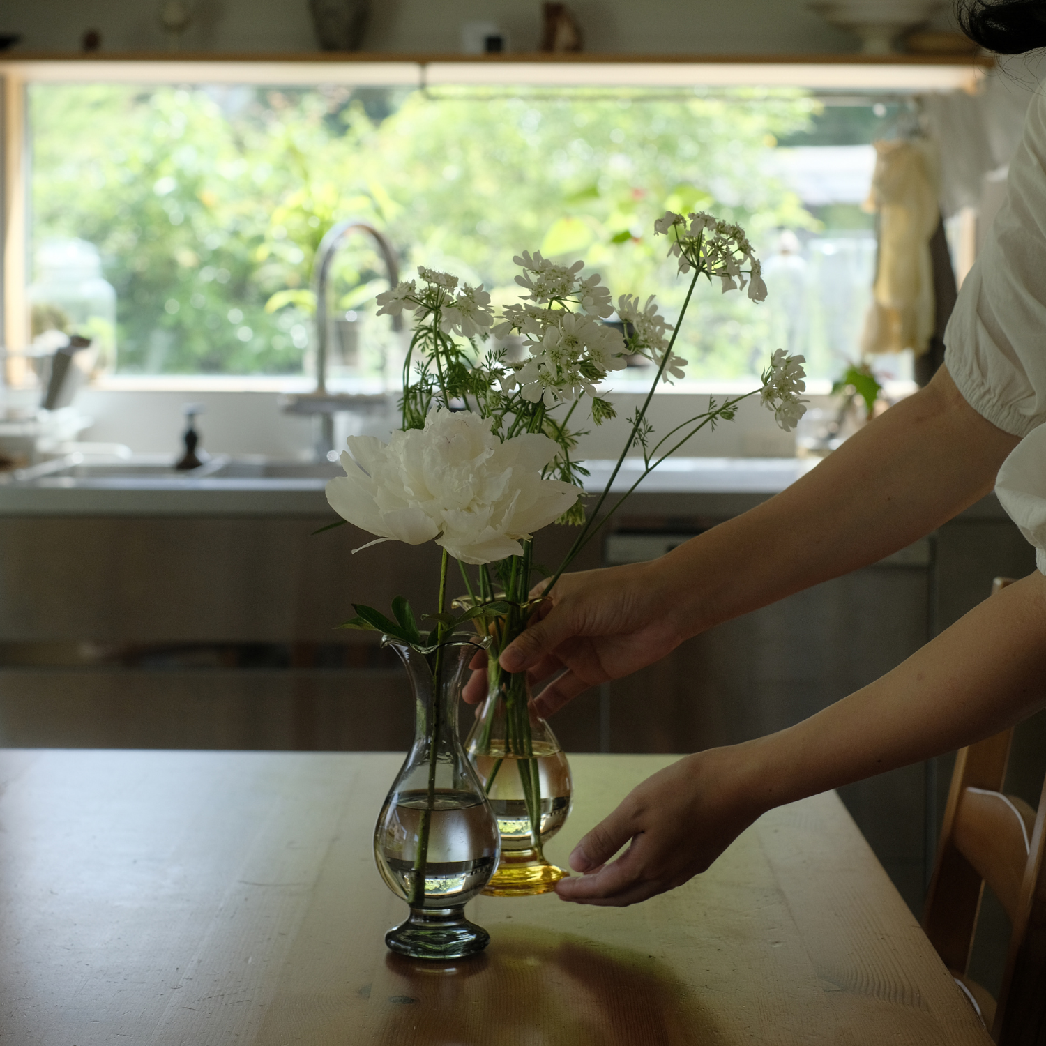 ガラスの花瓶|一輪挿し|おしゃれ|かわいい|シンプル|室内|ふち ガラスの花瓶|一輪挿し|おしゃれ|かわいい|シンプル|室内|ふち