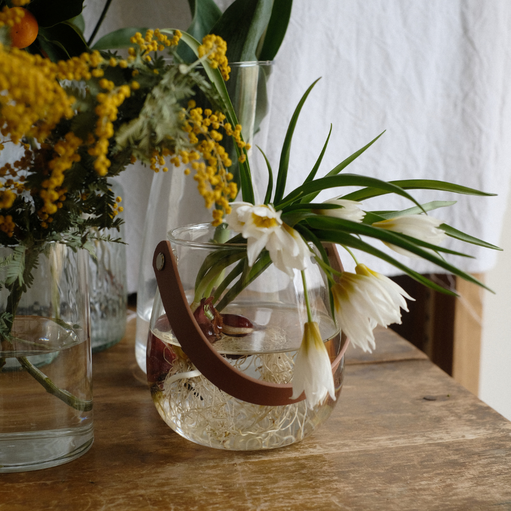 合皮 取っ手付き ガラス花瓶|フラワーベース|とってさん@鉢の 合皮 取っ手付き ガラス花瓶|フラワーベース|とってさん@鉢の