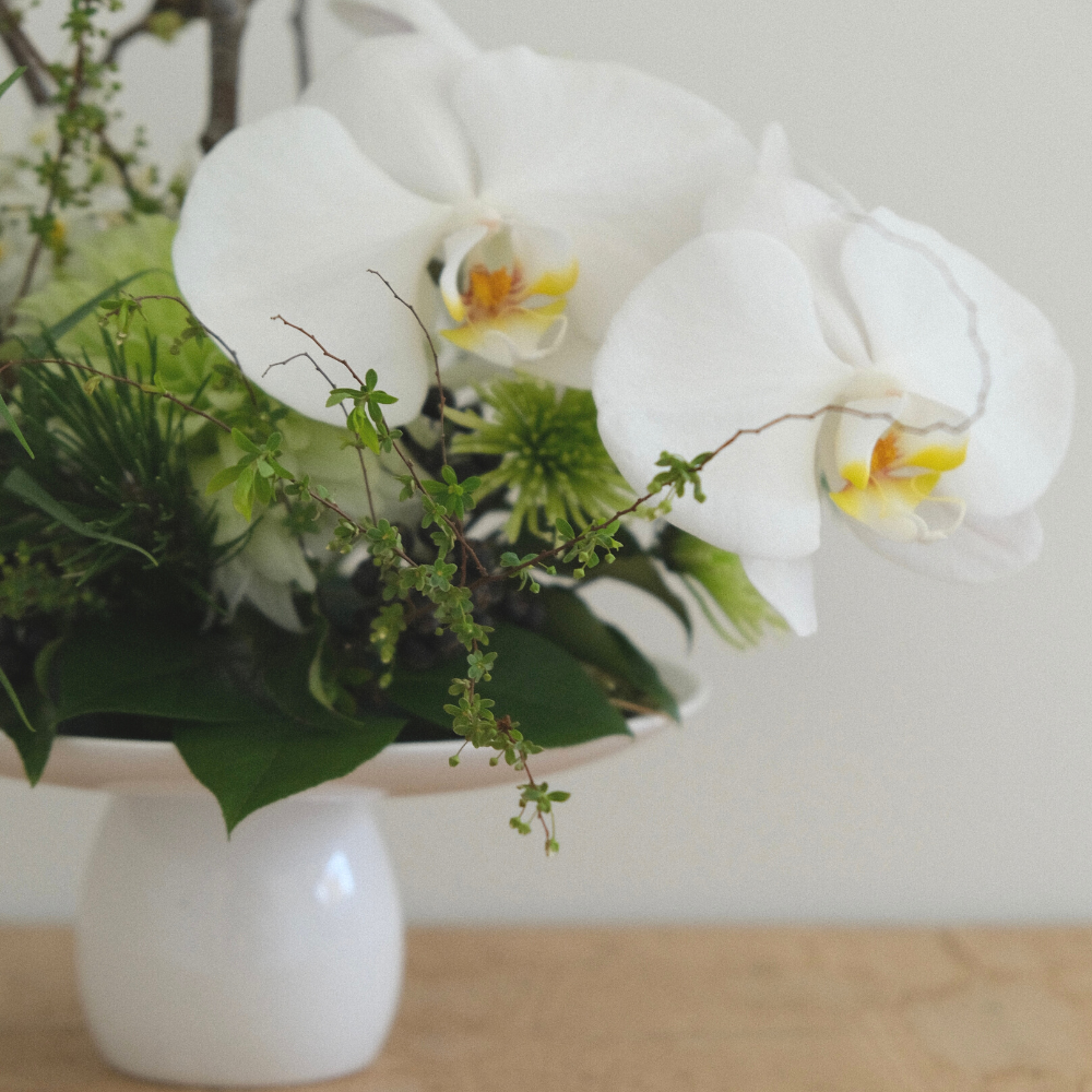 G7広島サミット使用された花器】陶器のフラワーベース 花瓶 G7広島サミット使用された花器】陶器のフラワーベース 花瓶