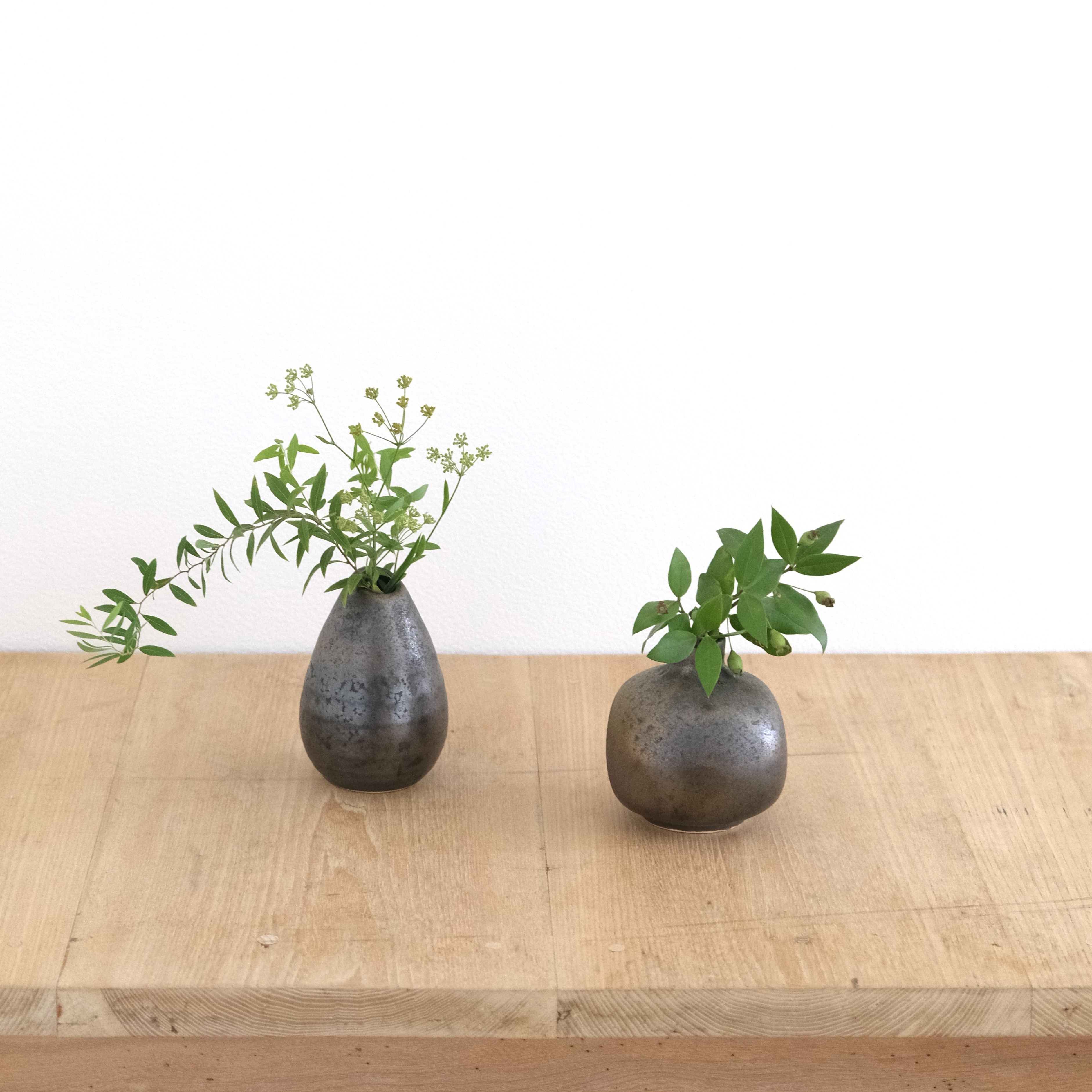 激安ブランド 木製花器「きゅうと」 花瓶 味のある和風 モダンな花瓶の 